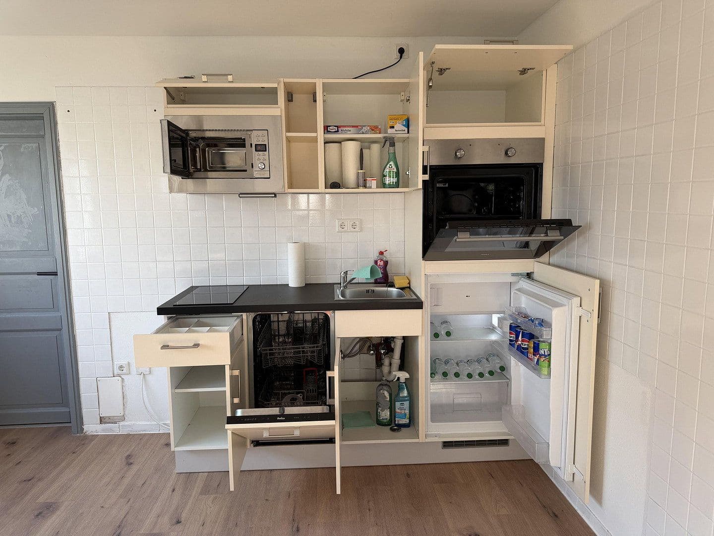 Prenájom bytu 3-izbový 75 m², Ingolstadt/Hagau, Bavorsko Prenájom bytu 3-izbový 75 m², Ingolstadt/Hagau, Bavorsko