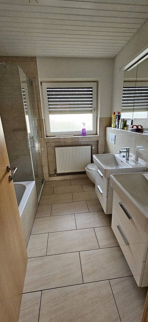 Prenájom bytu 4-izbový 112 m², Baden-Baden, Bádensko-Wurttembersko Prenájom bytu 4-izbový 112 m², Baden-Baden, Bádensko-Wurttembersko