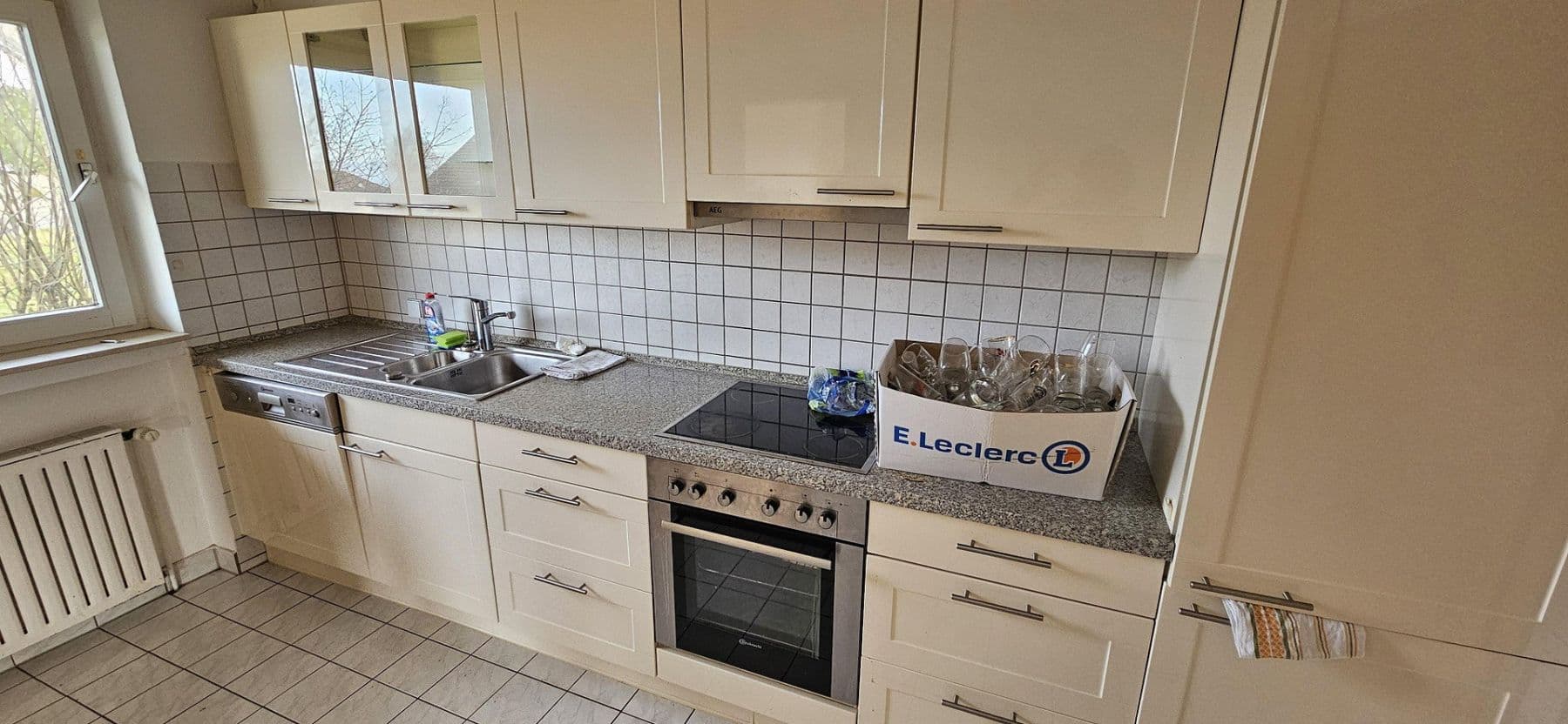 Prenájom bytu 4-izbový 112 m², Baden-Baden, Bádensko-Wurttembersko Prenájom bytu 4-izbový 112 m², Baden-Baden, Bádensko-Wurttembersko
