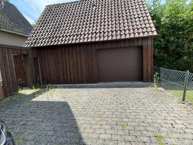 Predaj domu 180 m², pozemok 1.200 m², Stadthagen, Dolné Sasko Predaj domu 180 m², pozemok 1.200 m², Stadthagen, Dolné Sasko