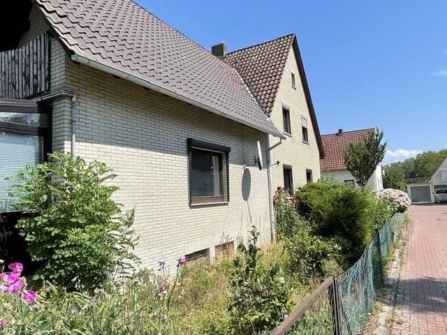 Predaj domu 180 m², pozemok 1.200 m², Stadthagen, Dolné Sasko Predaj domu 180 m², pozemok 1.200 m², Stadthagen, Dolné Sasko