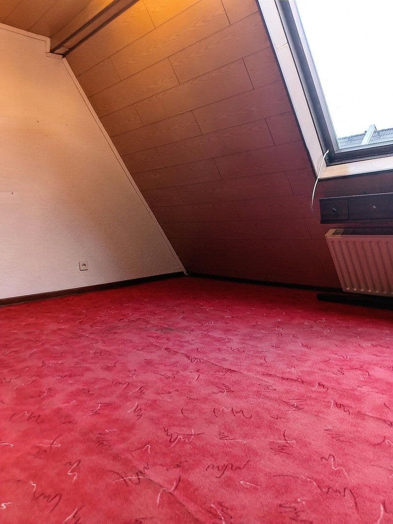 Predaj bytu 2-izbový 36 m², Suitbertusstr. 78, Düsseldorf, Severné Porýnie - Westfálsko Predaj bytu 2-izbový 36 m², Suitbertusstr. 78, Düsseldorf, Severné Porýnie - Westfálsko