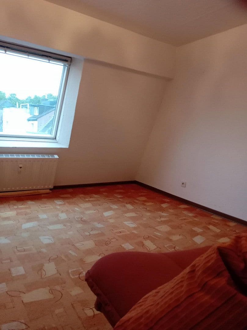 Predaj bytu 2-izbový 36 m², Suitbertusstr. 78, Düsseldorf, Severné Porýnie - Westfálsko Predaj bytu 2-izbový 36 m², Suitbertusstr. 78, Düsseldorf, Severné Porýnie - Westfálsko