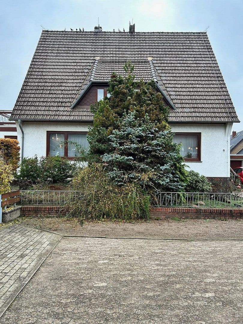 Predaj domu 156 m², pozemok 827 m², Weyhe, Dolné Sasko Predaj domu 156 m², pozemok 827 m², Weyhe, Dolné Sasko