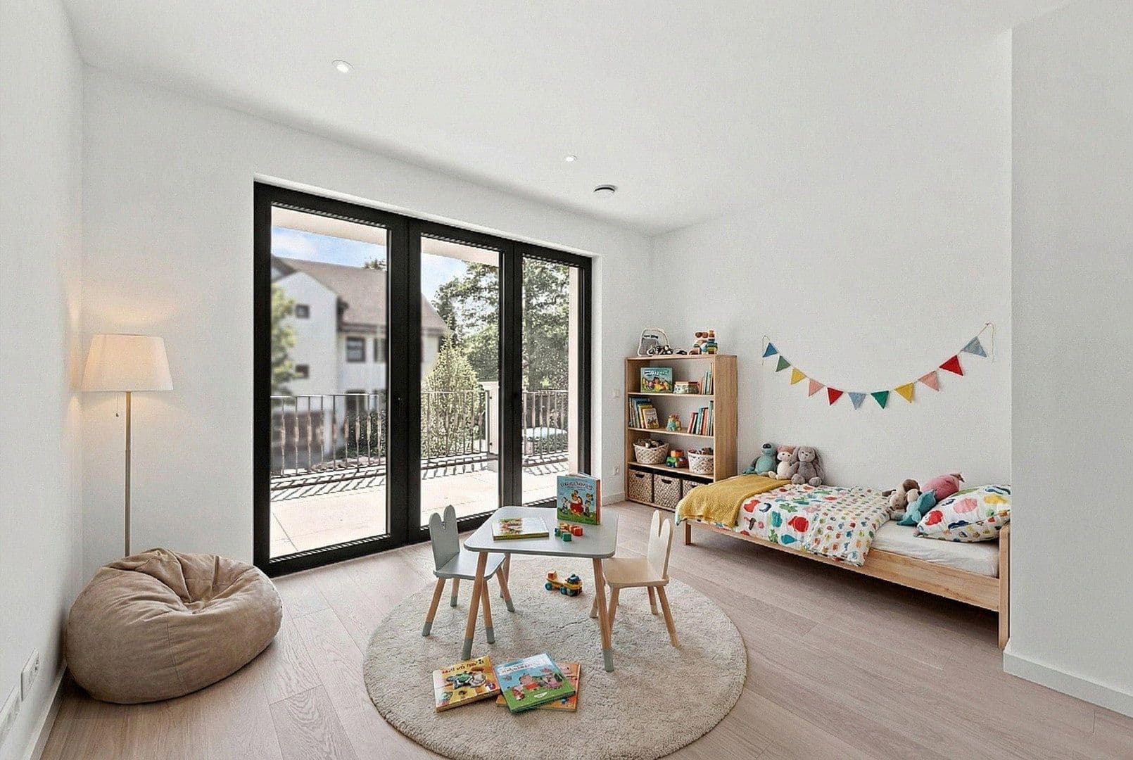Predaj domu 243 m², pozemok 276 m², Sembdnerstraße 8, Germering, Bavorsko Predaj domu 243 m², pozemok 276 m², Sembdnerstraße 8, Germering, Bavorsko