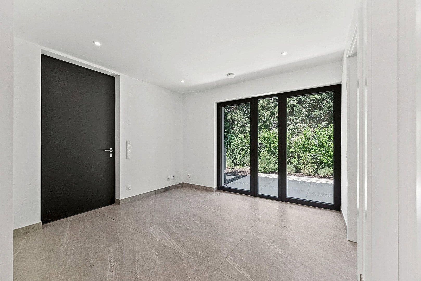 Predaj domu 243 m², pozemok 276 m², Sembdnerstraße 8, Germering, Bavorsko Predaj domu 243 m², pozemok 276 m², Sembdnerstraße 8, Germering, Bavorsko