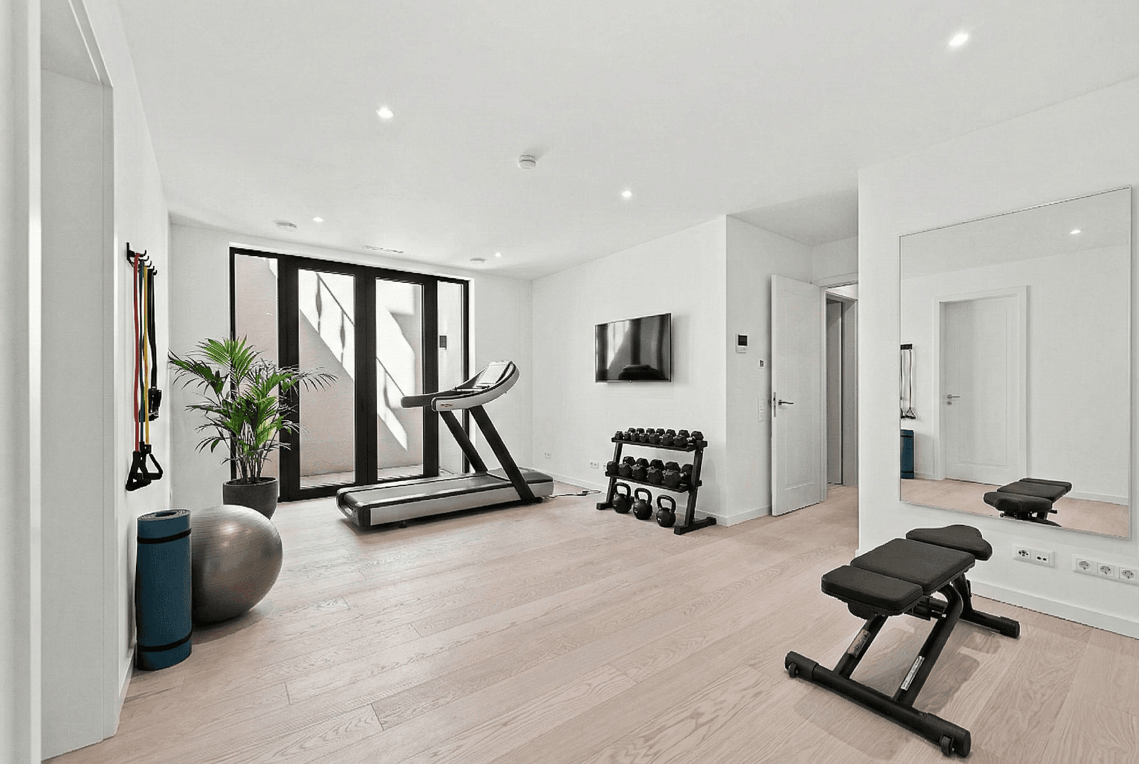 Predaj domu 243 m², pozemok 276 m², Sembdnerstraße 8, Germering, Bavorsko Predaj domu 243 m², pozemok 276 m², Sembdnerstraße 8, Germering, Bavorsko