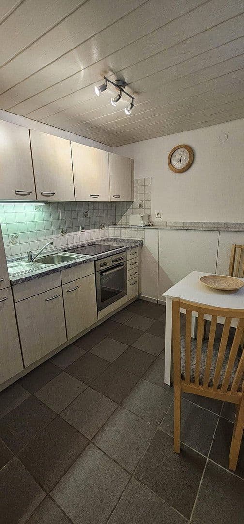 Prenájom bytu 2-izbový 43 m², Solingen, Severné Porýnie - Westfálsko Prenájom bytu 2-izbový 43 m², Solingen, Severné Porýnie - Westfálsko