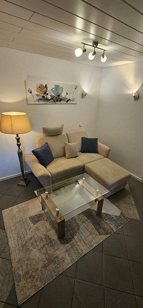 Prenájom bytu 2-izbový 43 m², Solingen, Severné Porýnie - Westfálsko Prenájom bytu 2-izbový 43 m², Solingen, Severné Porýnie - Westfálsko