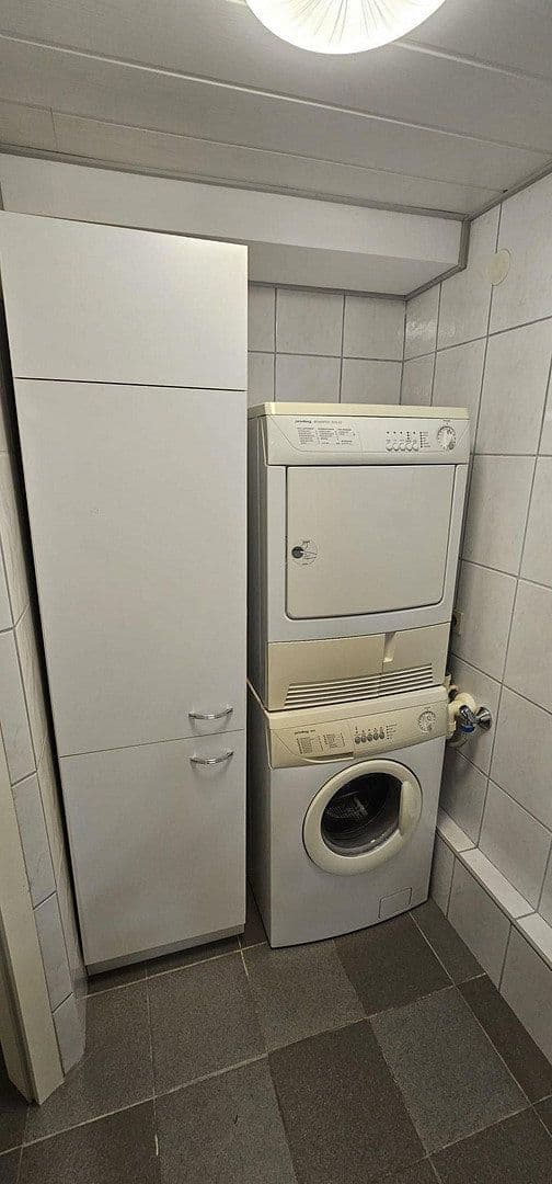 Prenájom bytu 2-izbový 43 m², Solingen, Severné Porýnie - Westfálsko Prenájom bytu 2-izbový 43 m², Solingen, Severné Porýnie - Westfálsko