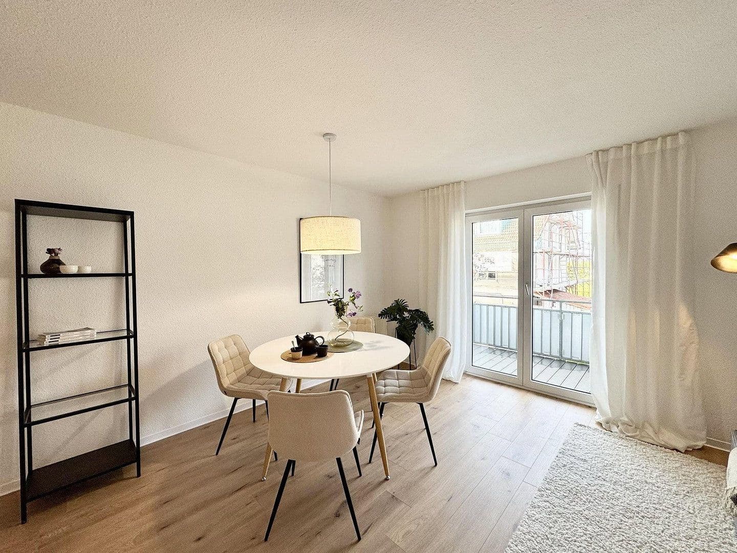 Prenájom bytu 2-izbový 70 m², Weil am Rhein, Bádensko-Wurttembersko Prenájom bytu 2-izbový 70 m², Weil am Rhein, Bádensko-Wurttembersko