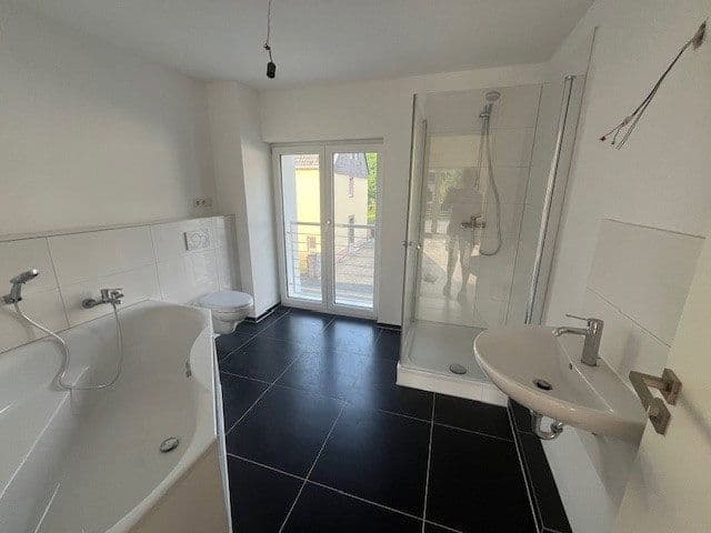 Prenájom bytu 3-izbový 88 m², Schnorrenbergstraße 1, Bonn, Severné Porýnie - Westfálsko Prenájom bytu 3-izbový 88 m², Schnorrenbergstraße 1, Bonn, Severné Porýnie - Westfálsko