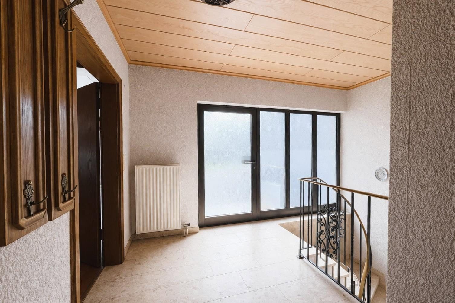 Predaj domu 318 m², pozemok 1.829 m², Babenhausen, Hesensko Predaj domu 318 m², pozemok 1.829 m², Babenhausen, Hesensko