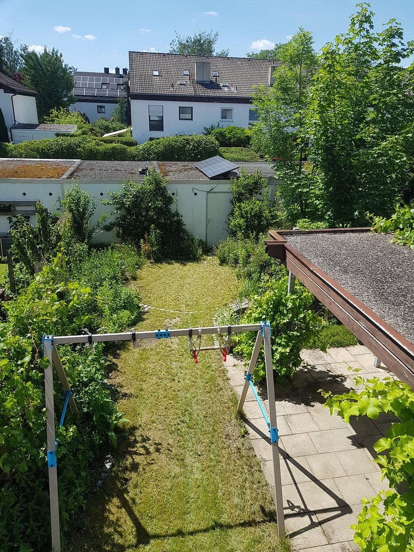 Predaj domu 127 m², pozemok 261 m², Grasbrunn, Bavorsko Predaj domu 127 m², pozemok 261 m², Grasbrunn, Bavorsko