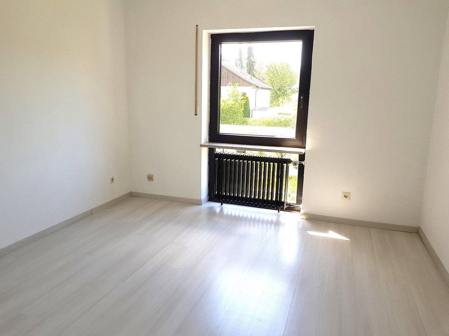 Predaj domu 127 m², pozemok 261 m², Grasbrunn, Bavorsko Predaj domu 127 m², pozemok 261 m², Grasbrunn, Bavorsko