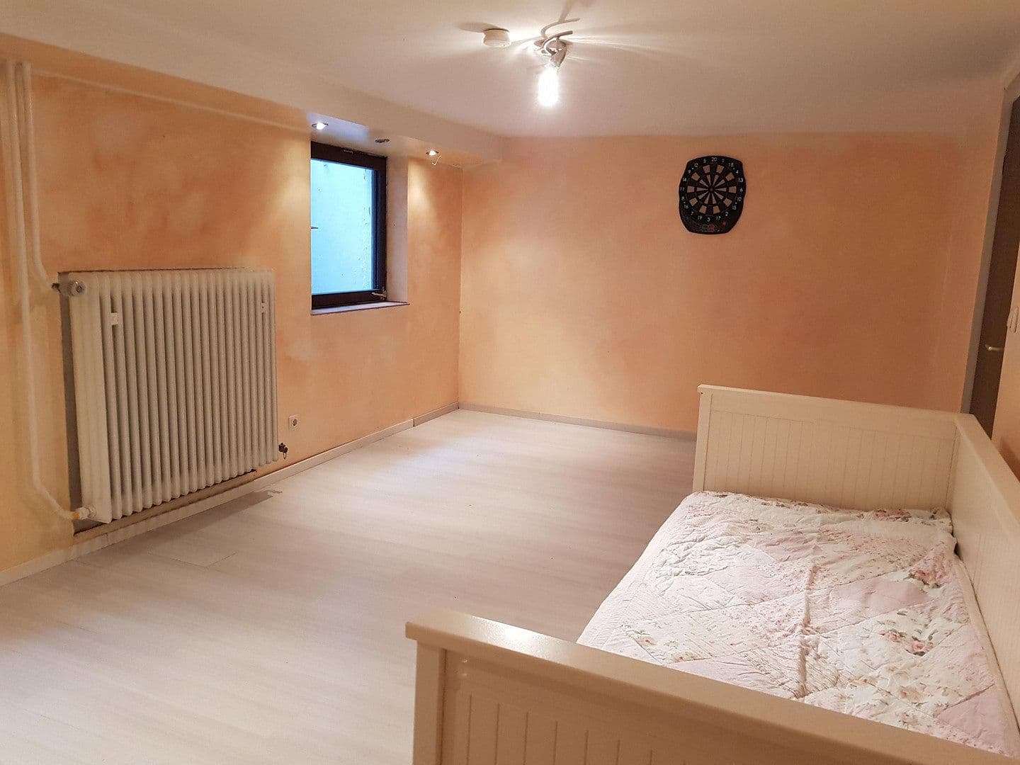 Predaj domu 127 m², pozemok 261 m², Grasbrunn, Bavorsko Predaj domu 127 m², pozemok 261 m², Grasbrunn, Bavorsko