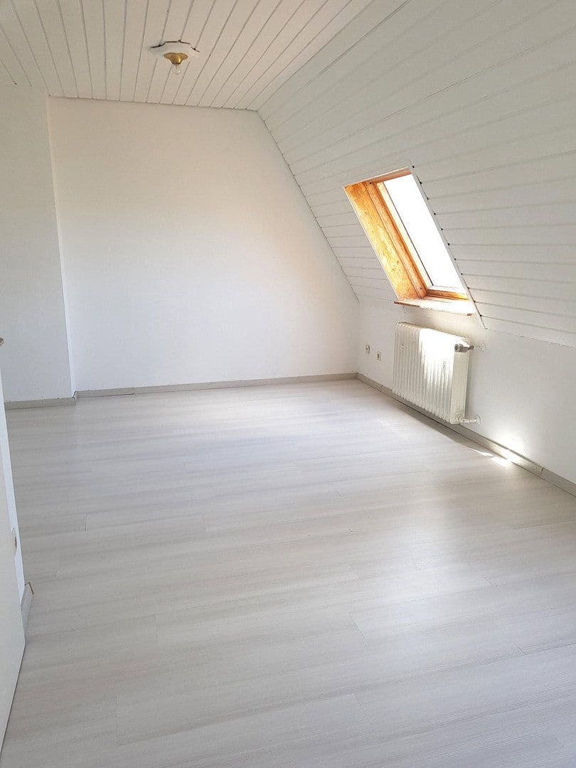 Predaj domu 127 m², pozemok 261 m², Grasbrunn, Bavorsko Predaj domu 127 m², pozemok 261 m², Grasbrunn, Bavorsko