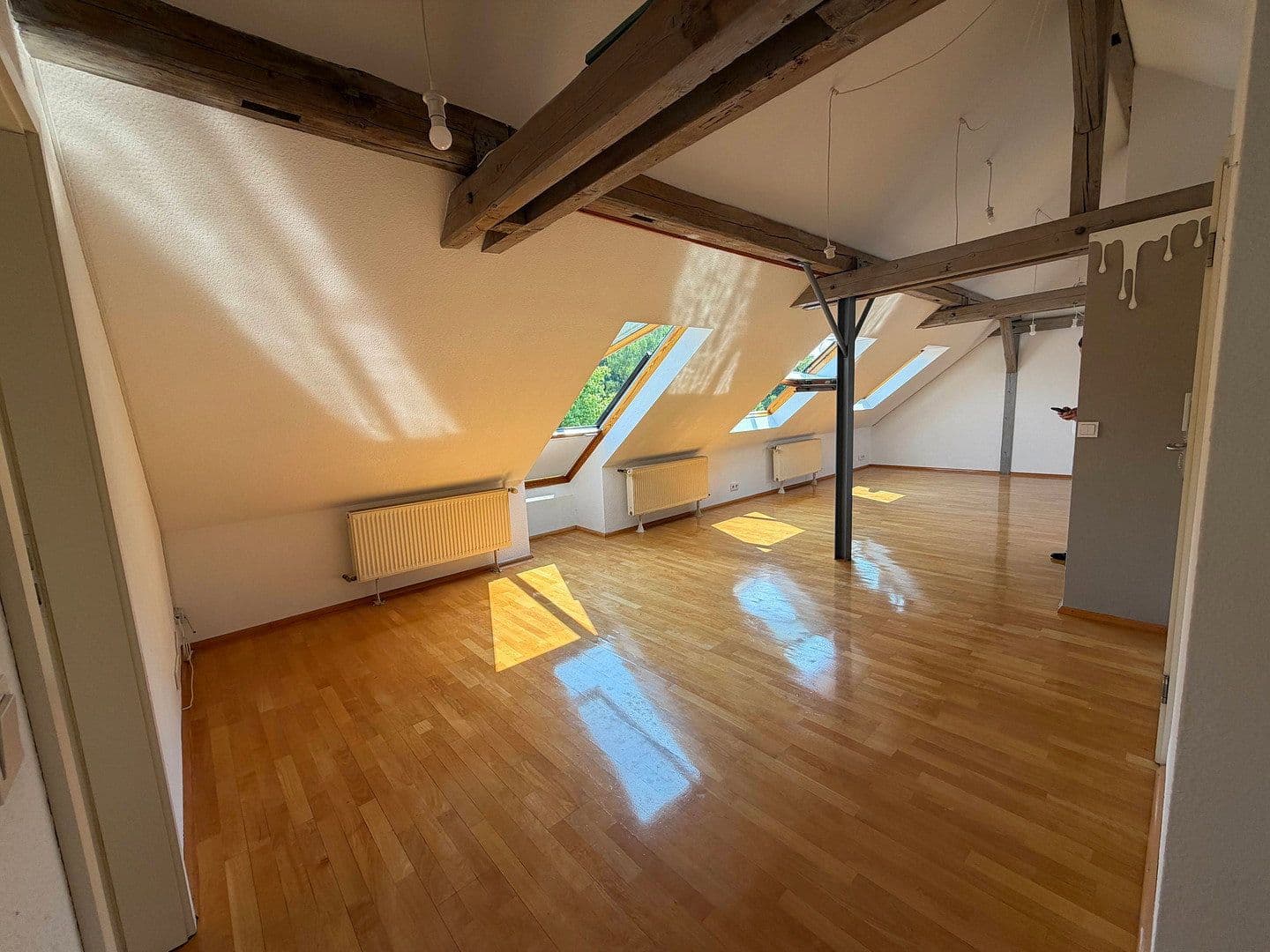Prenájom bytu 2-izbový 61 m², Stuttgart, Bádensko-Wurttembersko Prenájom bytu 2-izbový 61 m², Stuttgart, Bádensko-Wurttembersko