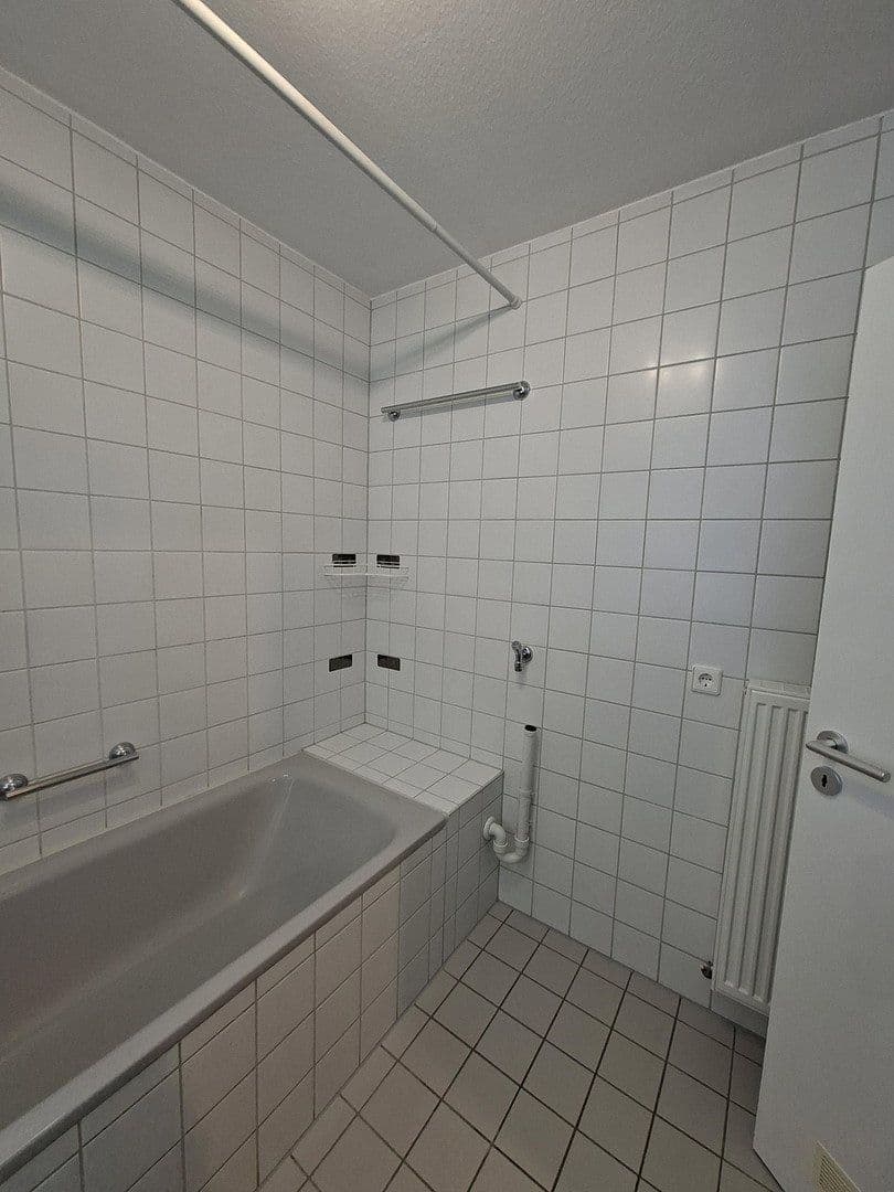 Prenájom bytu 2-izbový 57 m², Ludwigsburger Str. 204, Zuffenhausen, Bádensko-Wurttembersko Prenájom bytu 2-izbový 57 m², Ludwigsburger Str. 204, Zuffenhausen, Bádensko-Wurttembersko