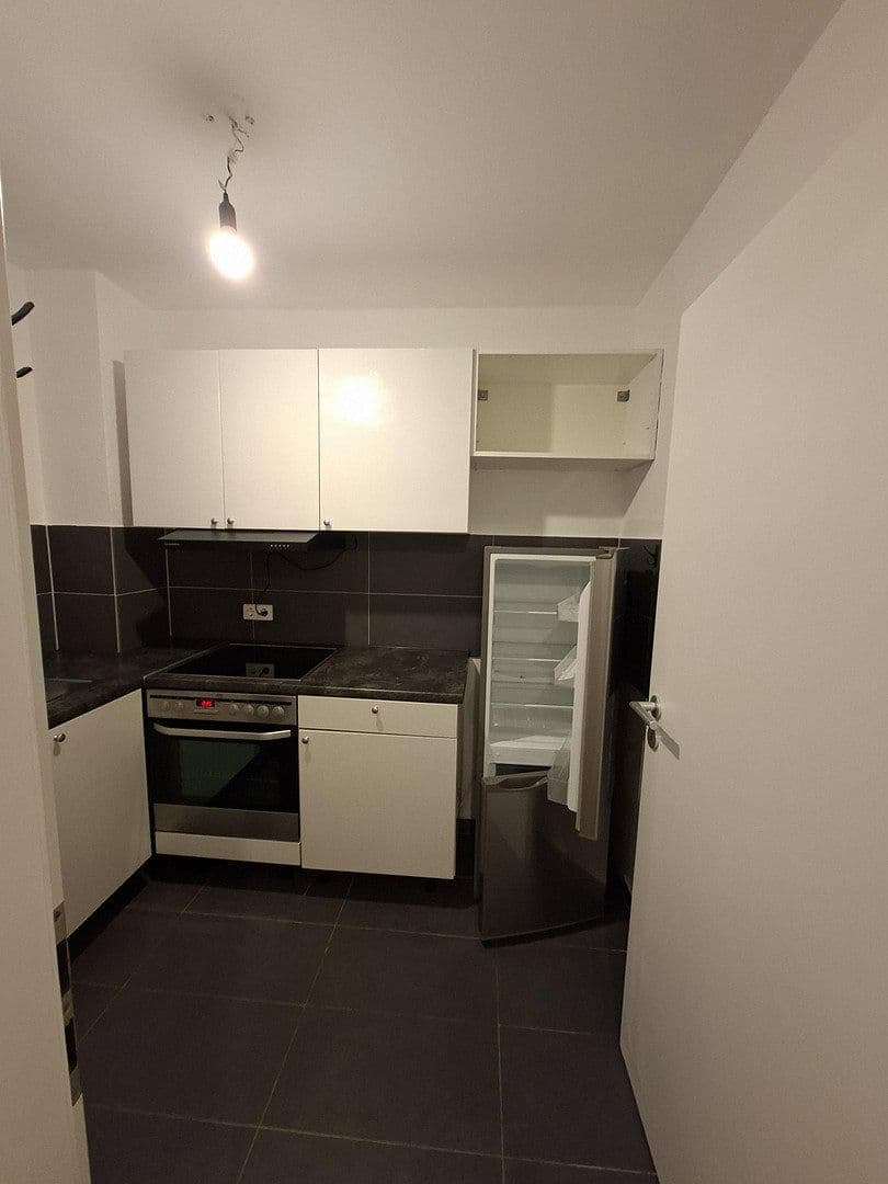 Prenájom bytu 2-izbový 57 m², Ludwigsburger Str. 204, Zuffenhausen, Bádensko-Wurttembersko Prenájom bytu 2-izbový 57 m², Ludwigsburger Str. 204, Zuffenhausen, Bádensko-Wurttembersko