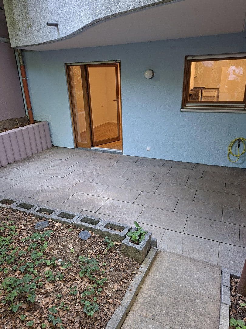 Prenájom bytu 2-izbový 57 m², Ludwigsburger Str. 204, Zuffenhausen, Bádensko-Wurttembersko Prenájom bytu 2-izbový 57 m², Ludwigsburger Str. 204, Zuffenhausen, Bádensko-Wurttembersko