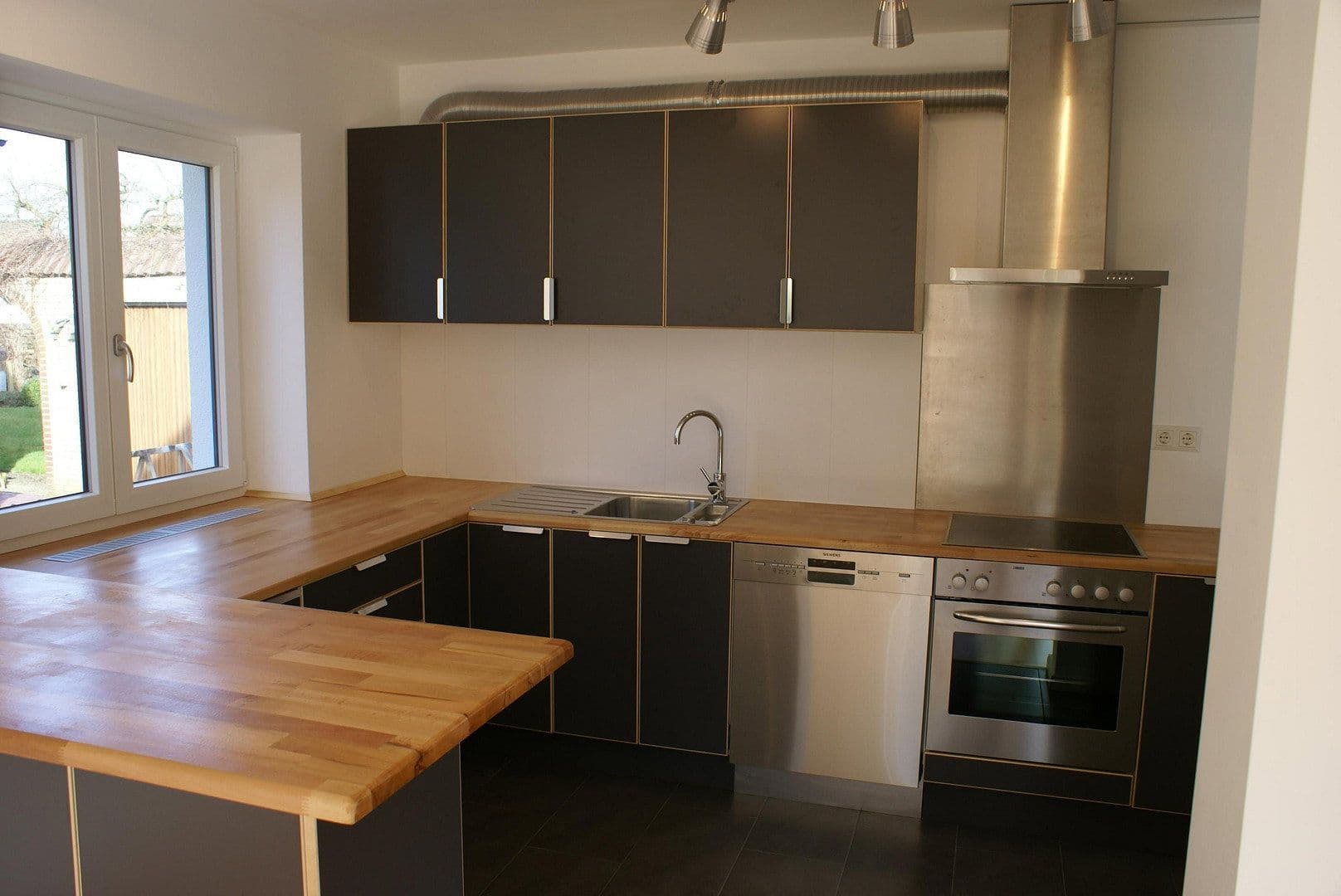 Predaj domu 201 m², pozemok 400 m², In de Simp 24, Pinneberg, Šlezvicko-Holštajnsko Predaj domu 201 m², pozemok 400 m², In de Simp 24, Pinneberg, Šlezvicko-Holštajnsko