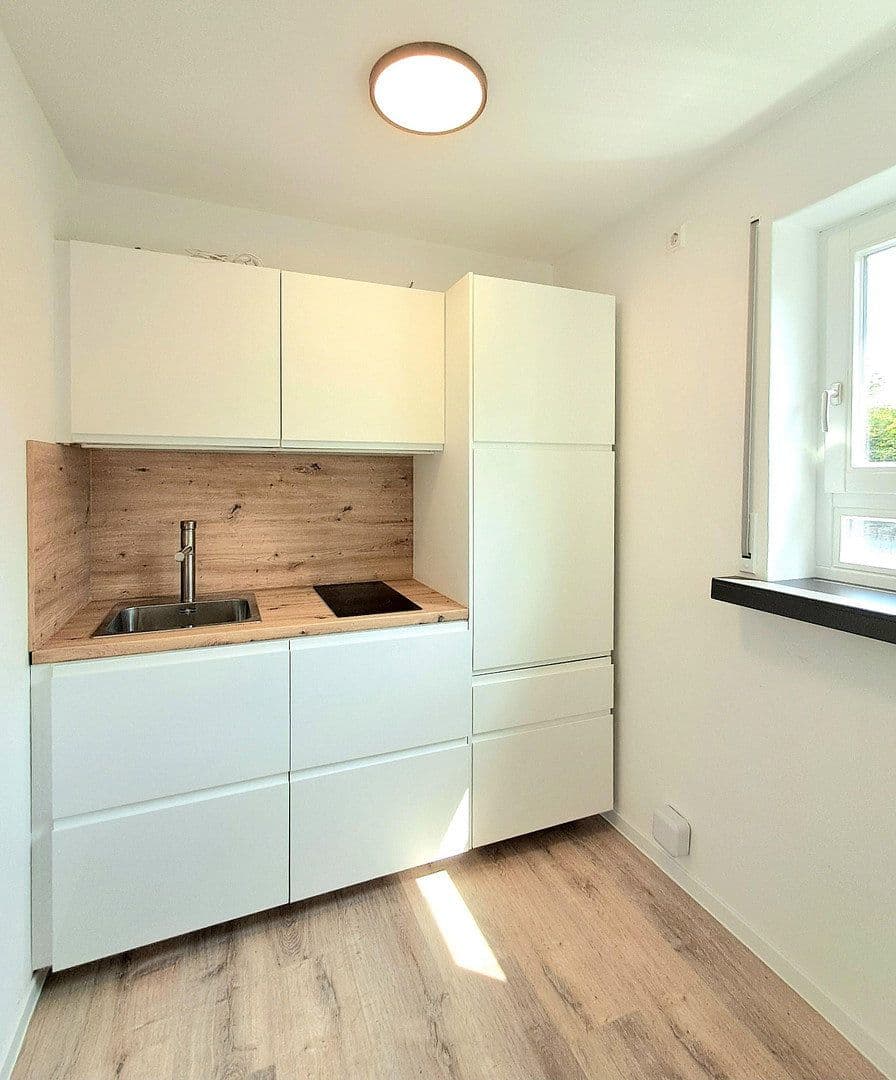 Prenájom bytu 1-izbový 35 m², Langwiesenstraße 30, Leinfelden-Echterdingen, Bádensko-Wurttembersko Prenájom bytu 1-izbový 35 m², Langwiesenstraße 30, Leinfelden-Echterdingen, Bádensko-Wurttembersko