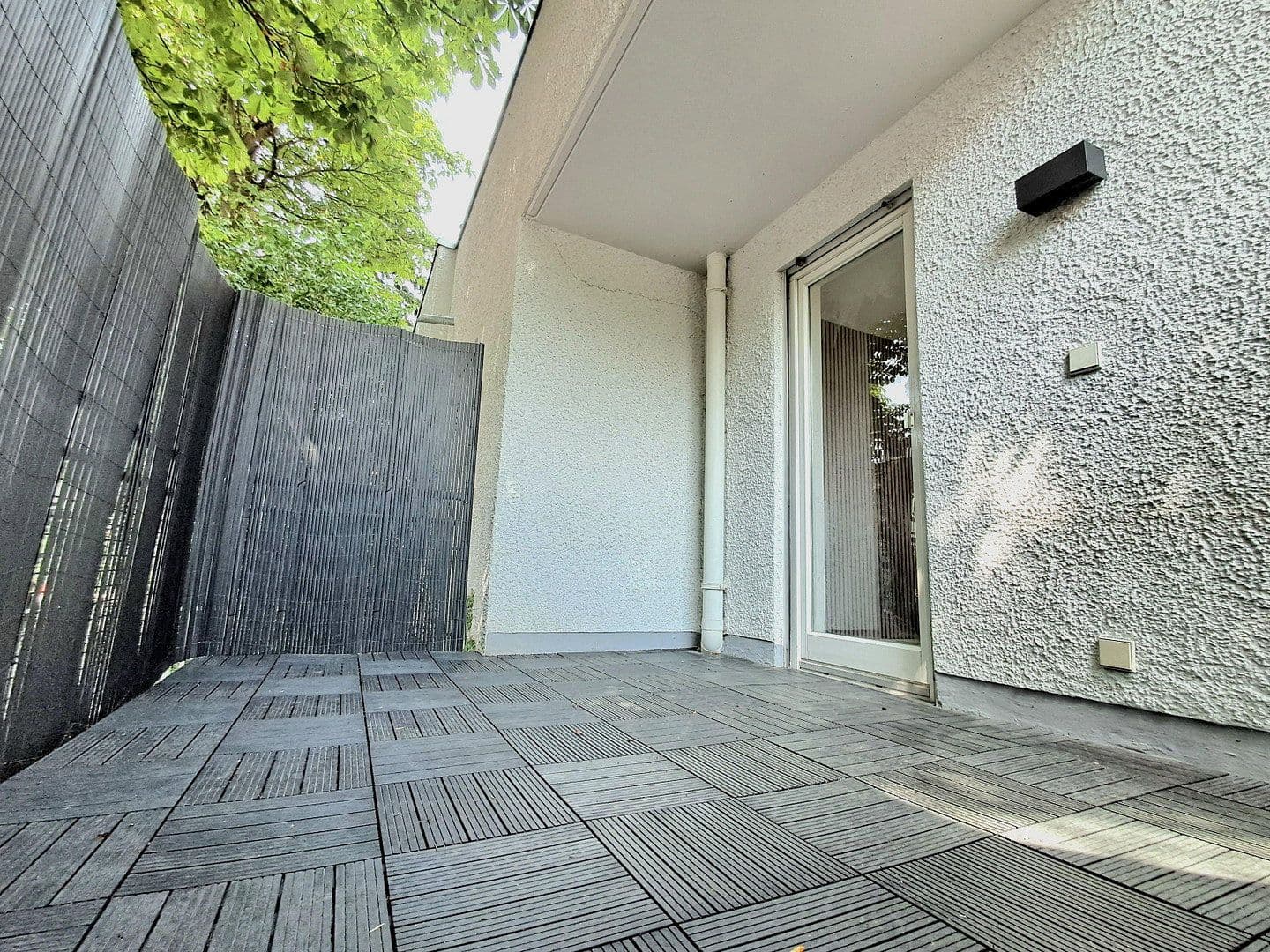 Prenájom bytu 1-izbový 35 m², Langwiesenstraße 30, Leinfelden-Echterdingen, Bádensko-Wurttembersko Prenájom bytu 1-izbový 35 m², Langwiesenstraße 30, Leinfelden-Echterdingen, Bádensko-Wurttembersko