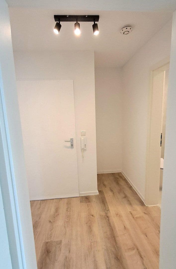 Prenájom bytu 1-izbový 35 m², Langwiesenstraße 30, Leinfelden-Echterdingen, Bádensko-Wurttembersko Prenájom bytu 1-izbový 35 m², Langwiesenstraße 30, Leinfelden-Echterdingen, Bádensko-Wurttembersko