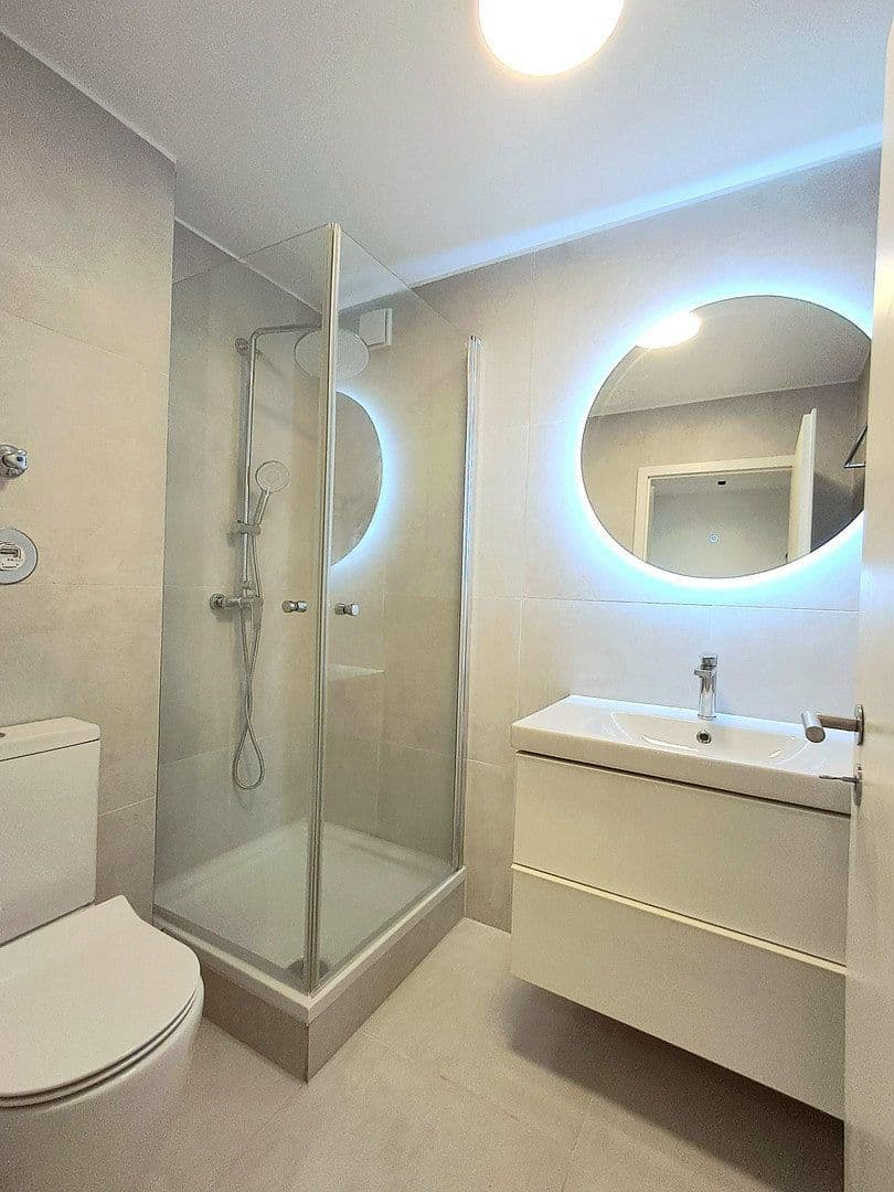 Prenájom bytu 1-izbový 35 m², Langwiesenstraße 30, Leinfelden-Echterdingen, Bádensko-Wurttembersko Prenájom bytu 1-izbový 35 m², Langwiesenstraße 30, Leinfelden-Echterdingen, Bádensko-Wurttembersko