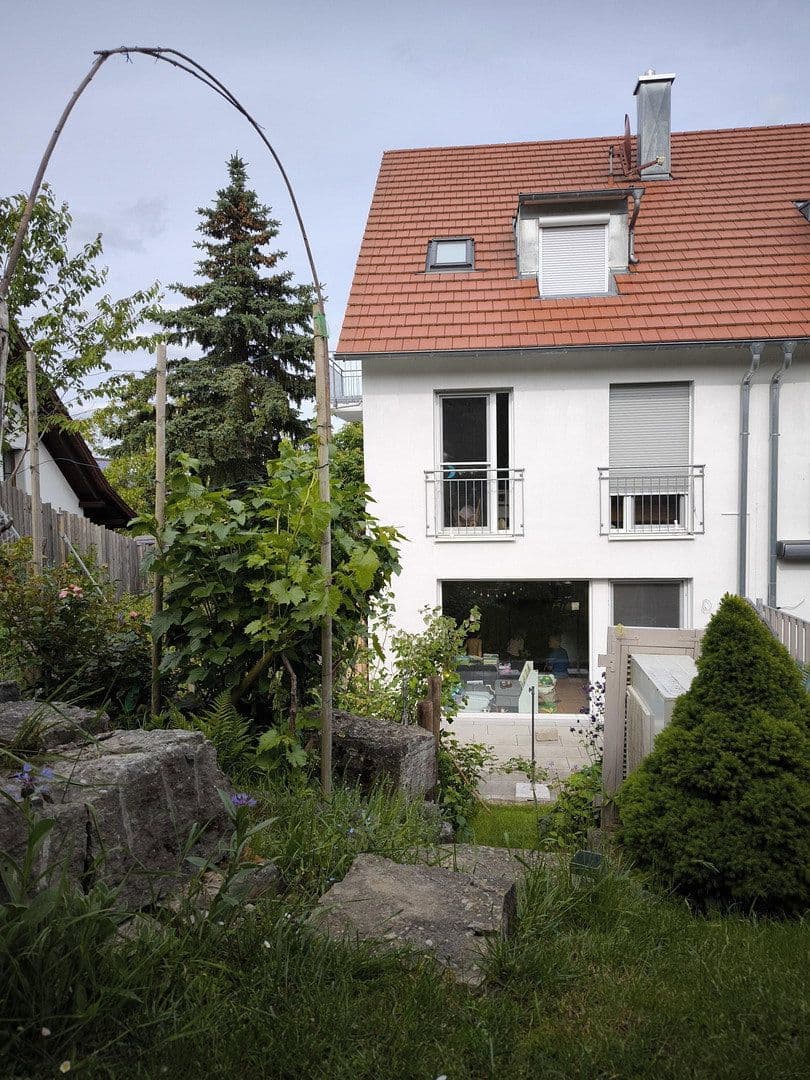 Prenájom domu 157 m², pozemok 330 m², Gaienhofen, Bádensko-Wurttembersko Prenájom domu 157 m², pozemok 330 m², Gaienhofen, Bádensko-Wurttembersko