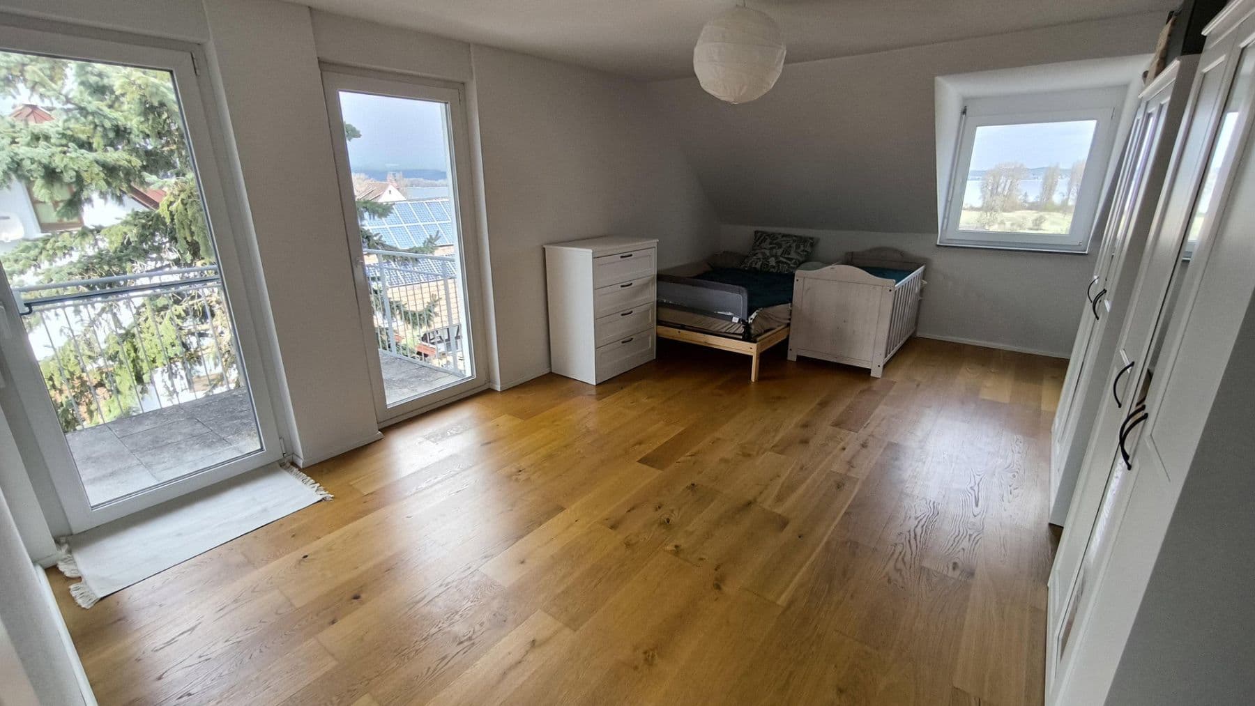 Prenájom domu 157 m², pozemok 330 m², Gaienhofen, Bádensko-Wurttembersko Prenájom domu 157 m², pozemok 330 m², Gaienhofen, Bádensko-Wurttembersko