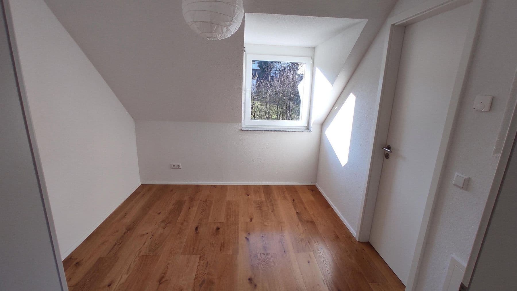 Prenájom domu 157 m², pozemok 330 m², Gaienhofen, Bádensko-Wurttembersko Prenájom domu 157 m², pozemok 330 m², Gaienhofen, Bádensko-Wurttembersko