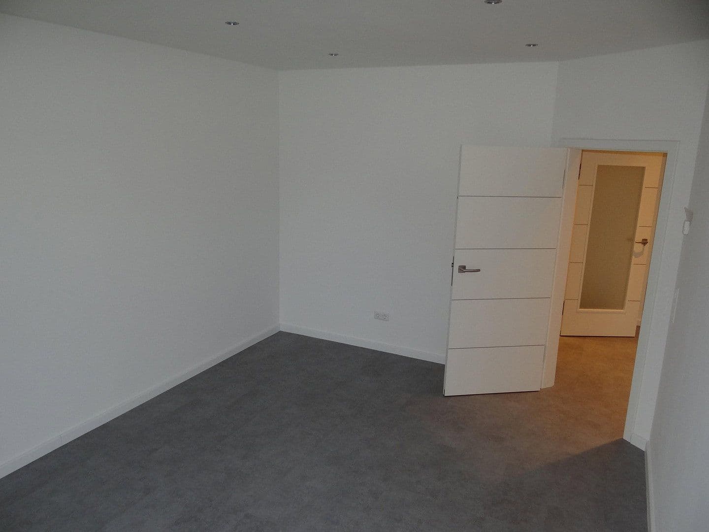Predaj domu 524 m², pozemok 1.355 m², Heidenheim an der Brenz, Bádensko-Wurttembersko Predaj domu 524 m², pozemok 1.355 m², Heidenheim an der Brenz, Bádensko-Wurttembersko