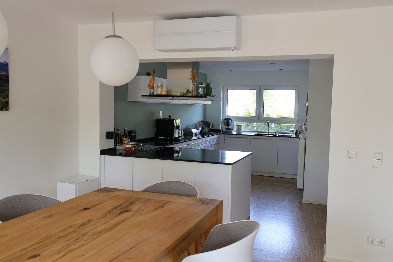 Predaj domu 280 m², pozemok 936 m², Steinbruchstrasse 29, Hannover, Dolné Sasko Predaj domu 280 m², pozemok 936 m², Steinbruchstrasse 29, Hannover, Dolné Sasko