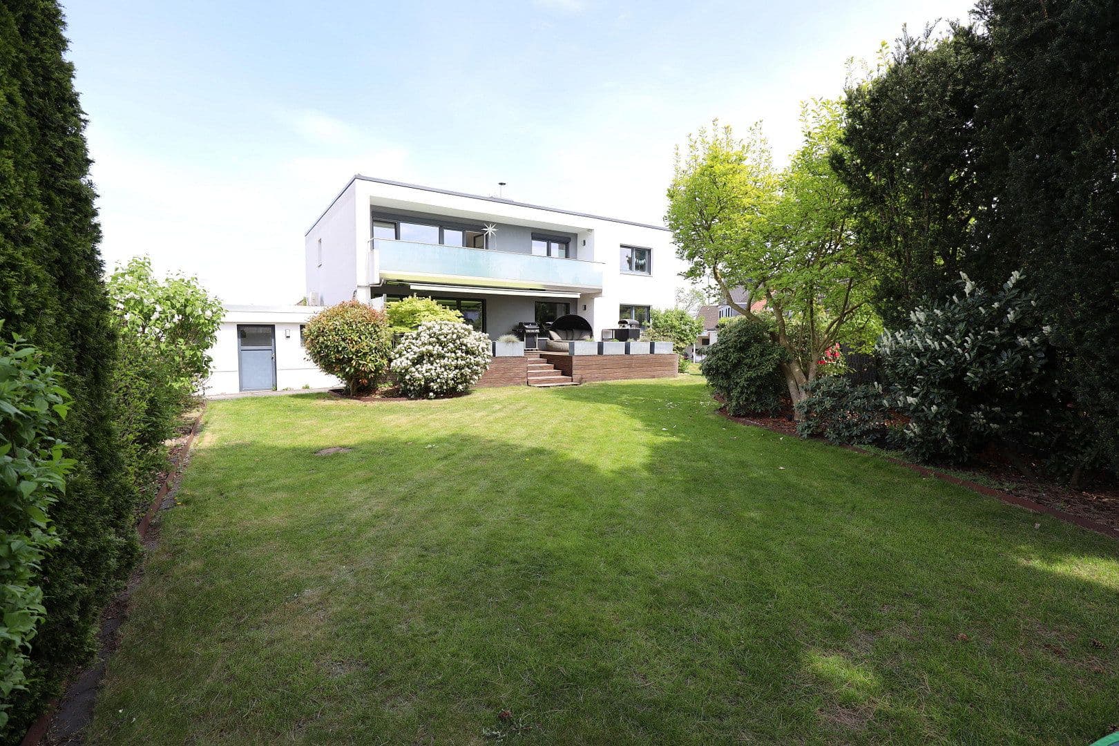 Predaj domu 280 m², pozemok 936 m², Steinbruchstrasse 29, Hannover, Dolné Sasko Predaj domu 280 m², pozemok 936 m², Steinbruchstrasse 29, Hannover, Dolné Sasko