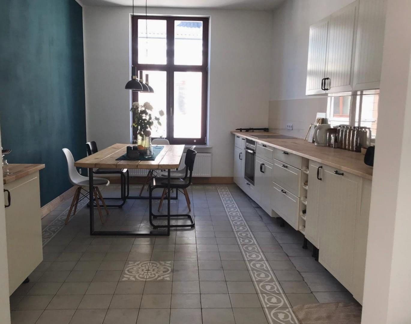 Prenájom bytu 3-izbový 90 m², Neue Friedrichstr. 8, Wuppertal, Severné Porýnie - Westfálsko Prenájom bytu 3-izbový 90 m², Neue Friedrichstr. 8, Wuppertal, Severné Porýnie - Westfálsko