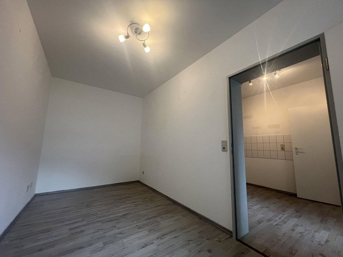 Prenájom bytu 2-izbový 54 m², Wetter (Ruhr), Severné Porýnie - Westfálsko Prenájom bytu 2-izbový 54 m², Wetter (Ruhr), Severné Porýnie - Westfálsko