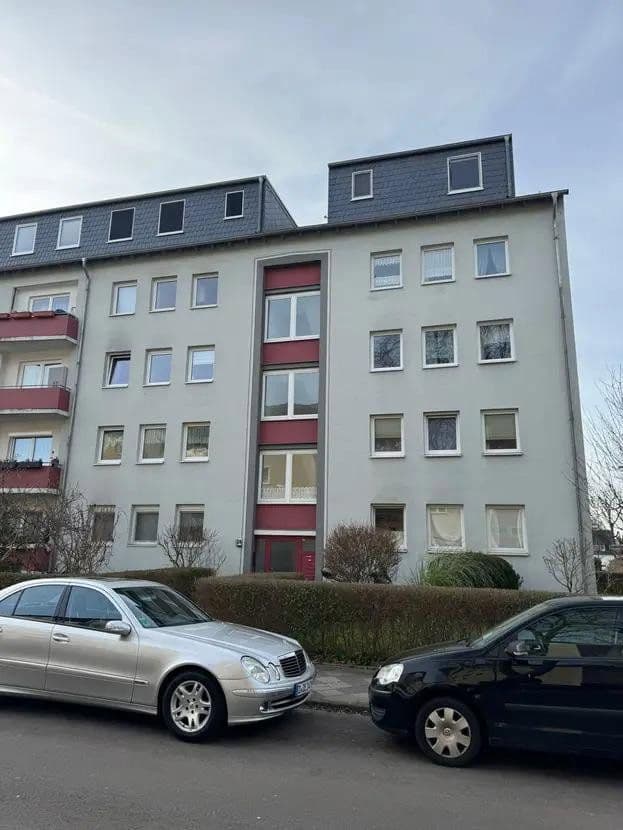 Prenájom bytu 3-izbový 65 m², Oldenburger Str. 24, Düsseldorf, Severné Porýnie - Westfálsko Prenájom bytu 3-izbový 65 m², Oldenburger Str. 24, Düsseldorf, Severné Porýnie - Westfálsko