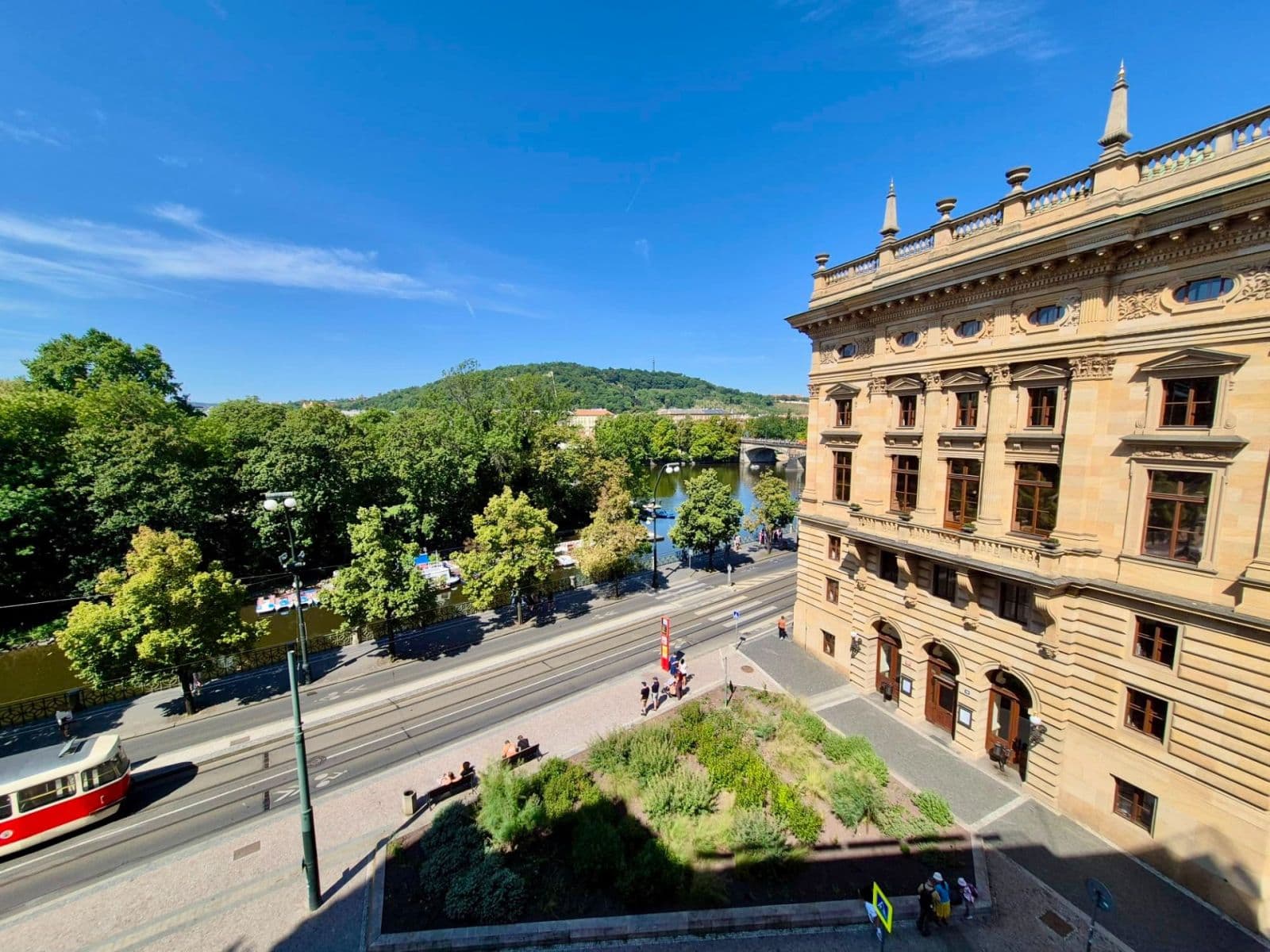 Prenájom bytu 1-izbový 32 m², Masarykovo nábřeží, Praha, Praha Prenájom bytu 1-izbový 32 m², Masarykovo nábřeží, Praha, Praha