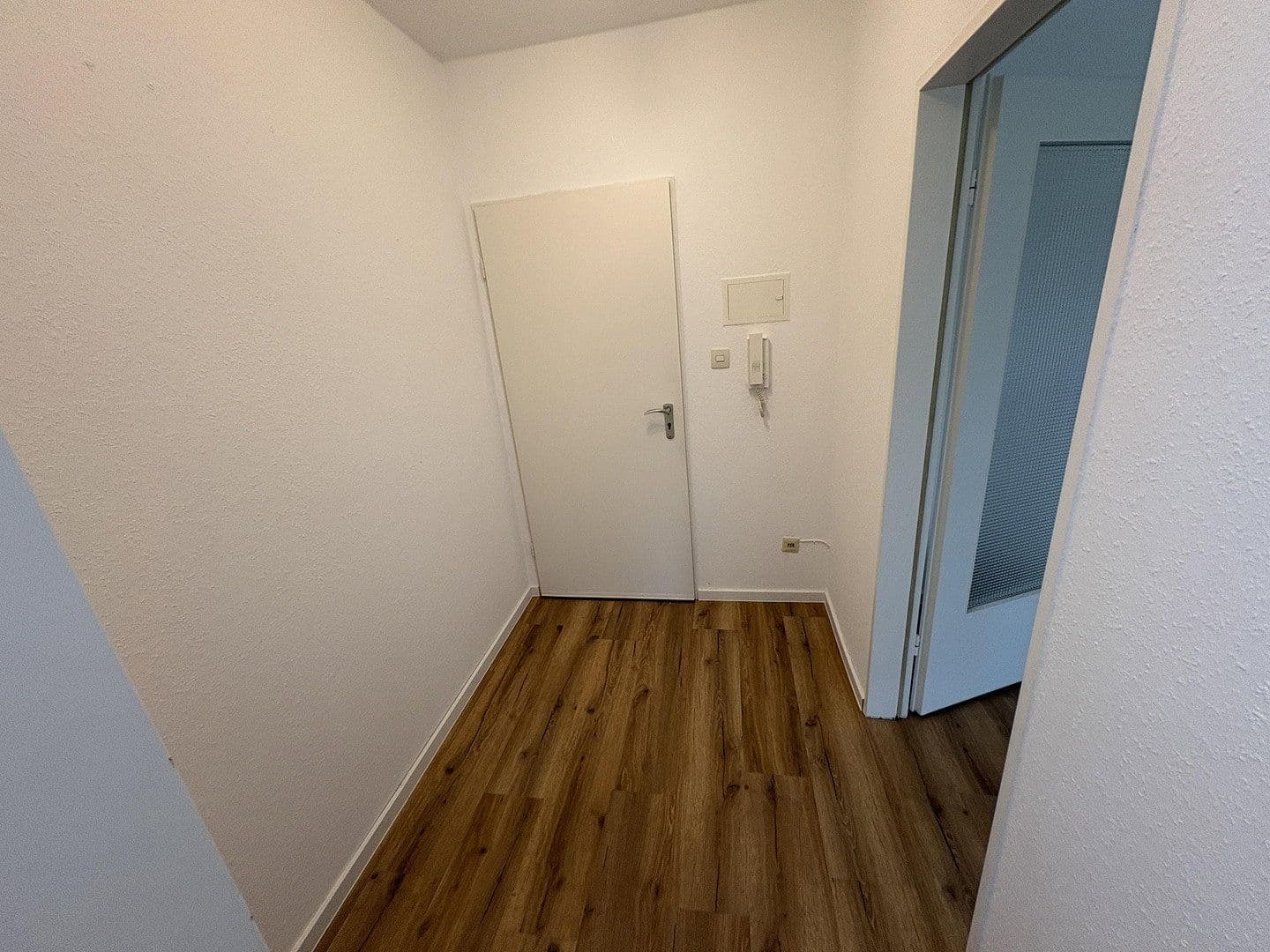 Prenájom bytu 1-izbový 37 m², Kurt-Schuhmacher-Damm 25, Osnabrück, Dolné Sasko Prenájom bytu 1-izbový 37 m², Kurt-Schuhmacher-Damm 25, Osnabrück, Dolné Sasko