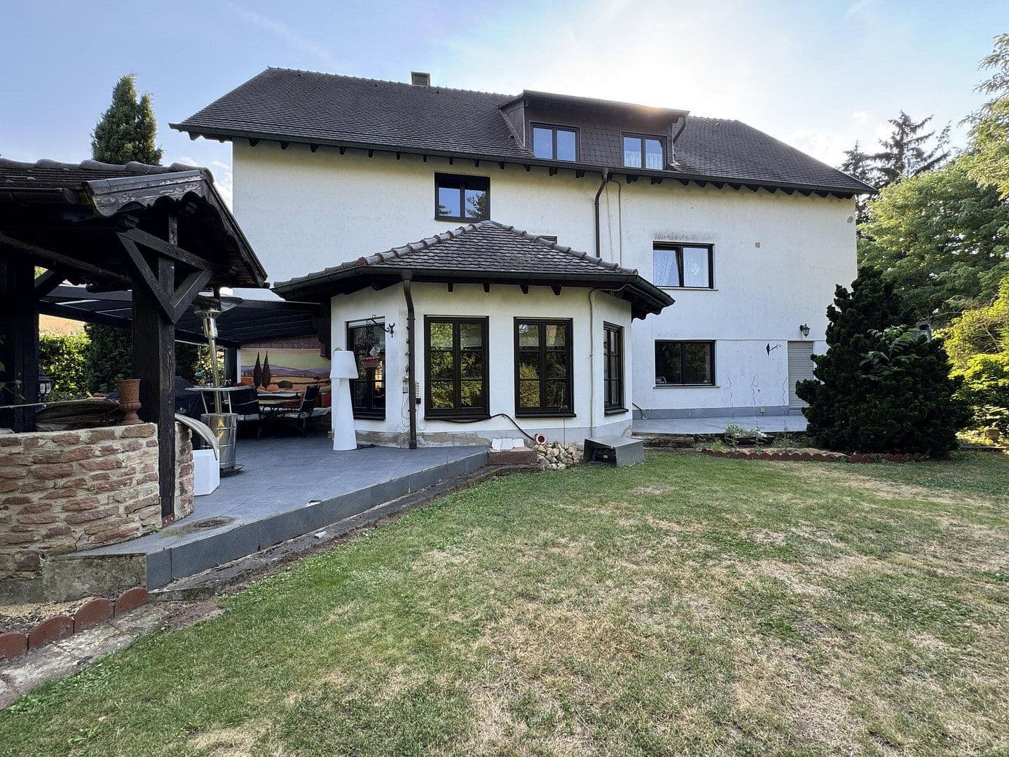 Predaj domu 386 m², pozemok 3.087 m², Mertesheim, Porýnie-Falcko Predaj domu 386 m², pozemok 3.087 m², Mertesheim, Porýnie-Falcko