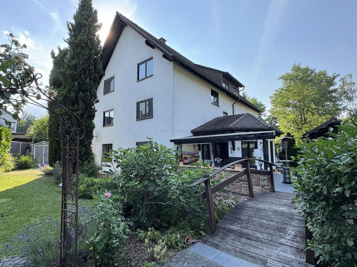 Predaj domu 386 m², pozemok 3.087 m², Mertesheim, Porýnie-Falcko Predaj domu 386 m², pozemok 3.087 m², Mertesheim, Porýnie-Falcko
