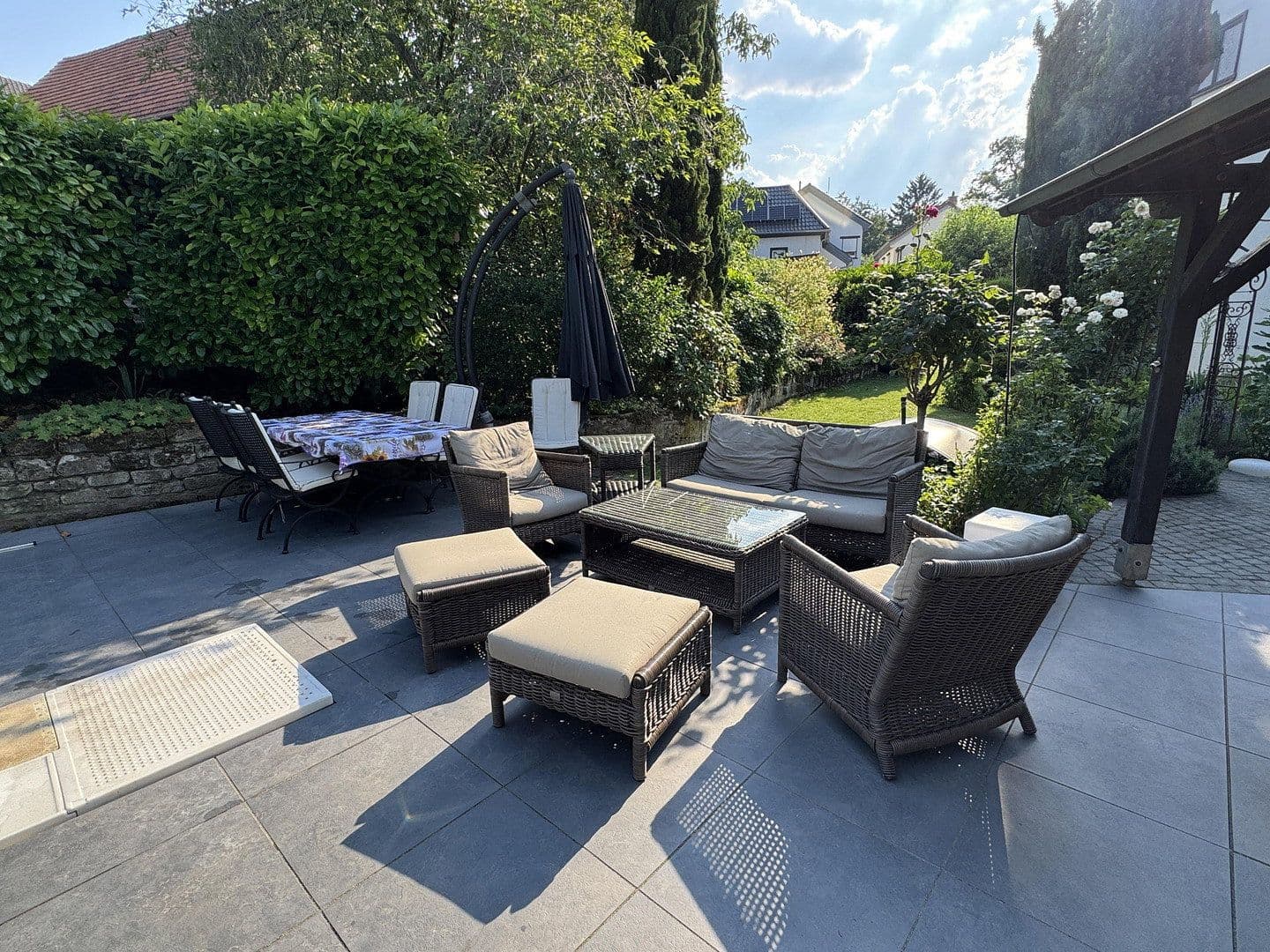 Predaj domu 386 m², pozemok 3.087 m², Mertesheim, Porýnie-Falcko Predaj domu 386 m², pozemok 3.087 m², Mertesheim, Porýnie-Falcko