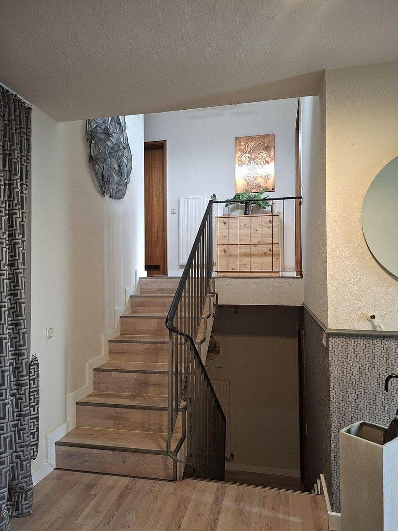 Predaj domu 130 m², pozemok 389 m², Hennef (Sieg), Severné Porýnie - Westfálsko Predaj domu 130 m², pozemok 389 m², Hennef (Sieg), Severné Porýnie - Westfálsko