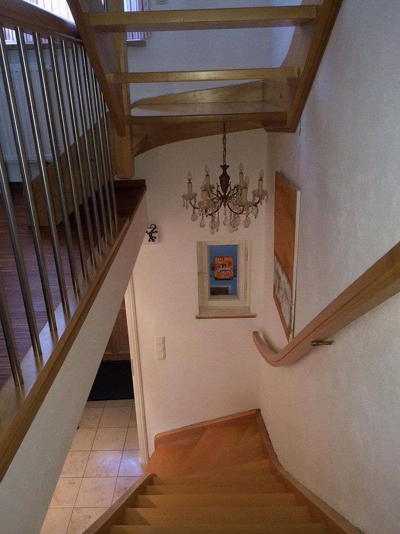 Predaj domu 104 m², pozemok 188 m², Sinzingerstraße 10, Fürstenfeldbruck, Bavorsko Predaj domu 104 m², pozemok 188 m², Sinzingerstraße 10, Fürstenfeldbruck, Bavorsko