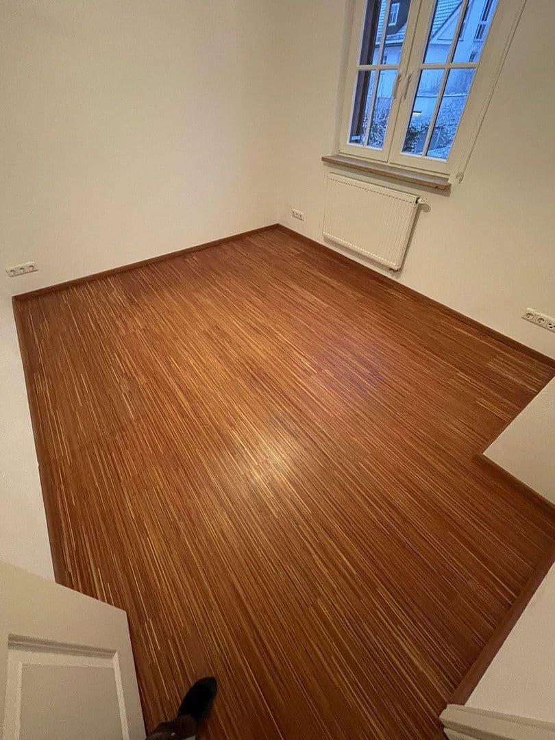 Predaj domu 104 m², pozemok 188 m², Sinzingerstraße 10, Fürstenfeldbruck, Bavorsko Predaj domu 104 m², pozemok 188 m², Sinzingerstraße 10, Fürstenfeldbruck, Bavorsko