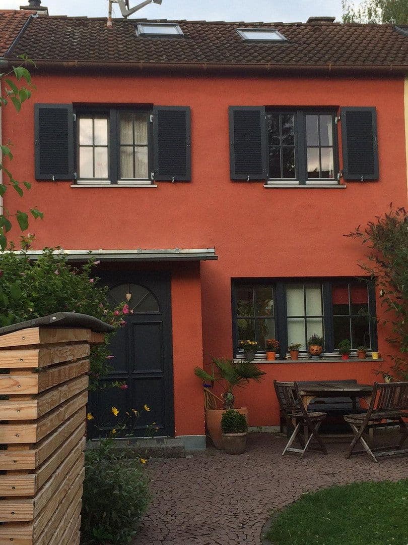 Predaj domu 104 m², pozemok 188 m², Sinzingerstraße 10, Fürstenfeldbruck, Bavorsko Predaj domu 104 m², pozemok 188 m², Sinzingerstraße 10, Fürstenfeldbruck, Bavorsko