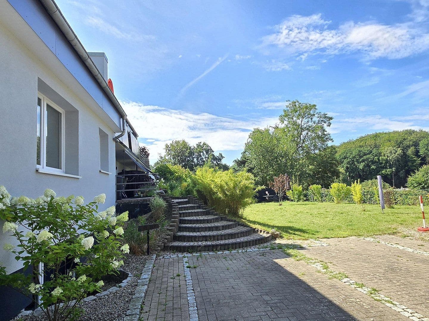 Predaj domu 652 m², pozemok 1.602 m², Godenbergredder 15, Malente, Šlezvicko-Holštajnsko Predaj domu 652 m², pozemok 1.602 m², Godenbergredder 15, Malente, Šlezvicko-Holštajnsko