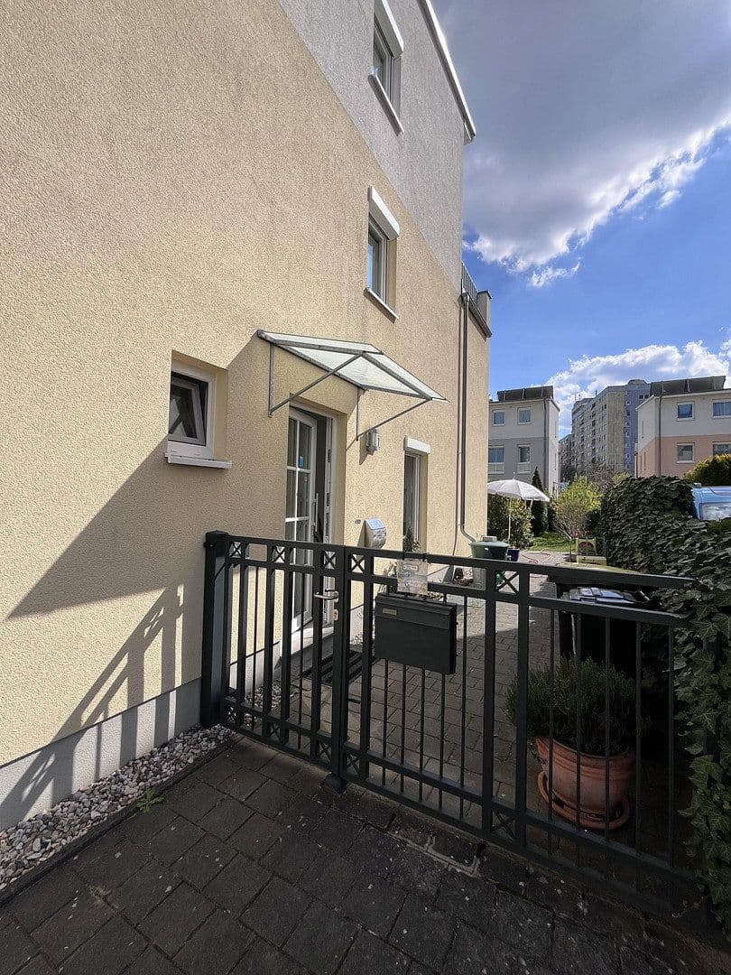 Predaj domu 146 m², pozemok 270 m², Berlin, Berlín Predaj domu 146 m², pozemok 270 m², Berlin, Berlín